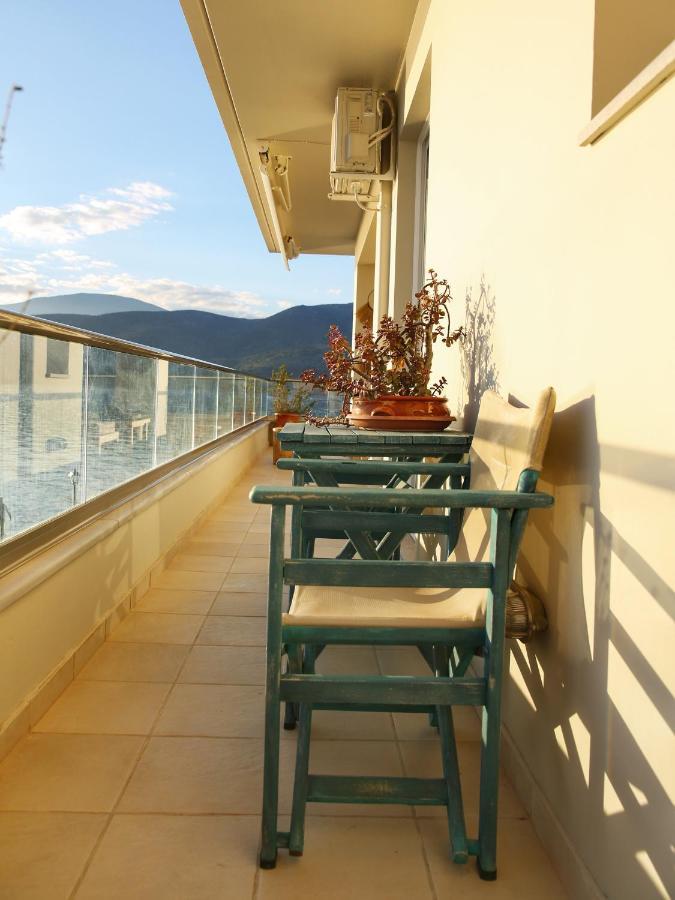 Boho Beach House In Itea-Delphi Buitenkant foto