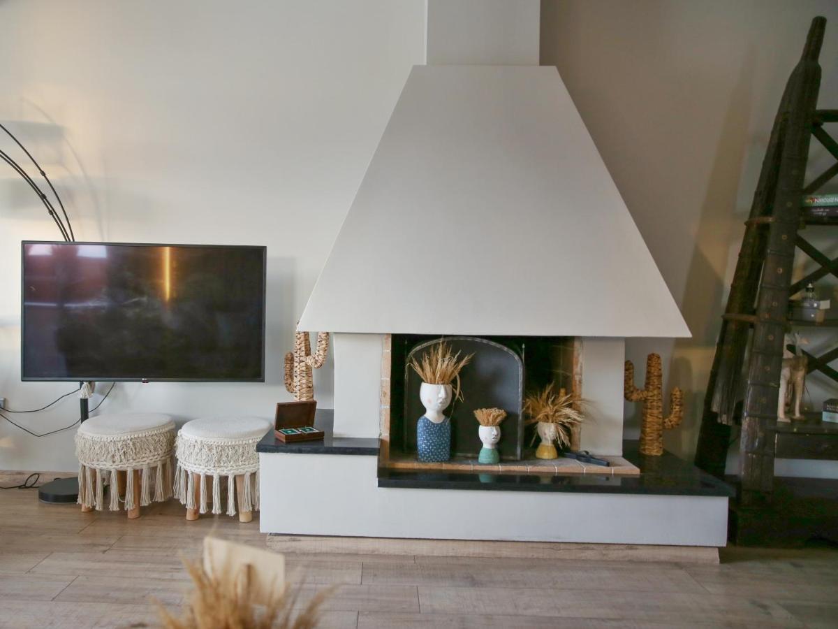 Boho Beach House In Itea-Delphi Buitenkant foto