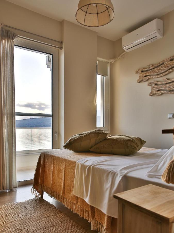 Boho Beach House In Itea-Delphi Buitenkant foto